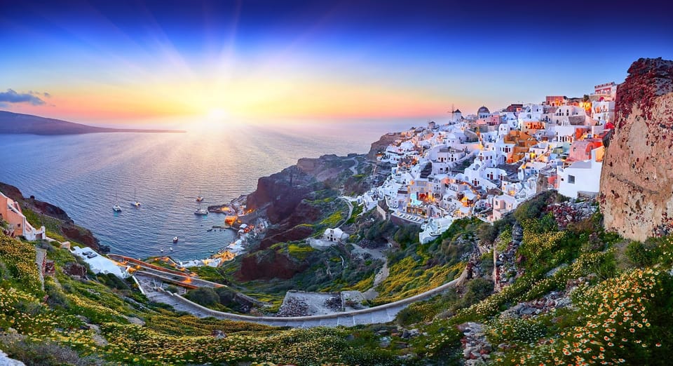  Santorini: Volcano and Thirassia Sunset Dinner Cruise 