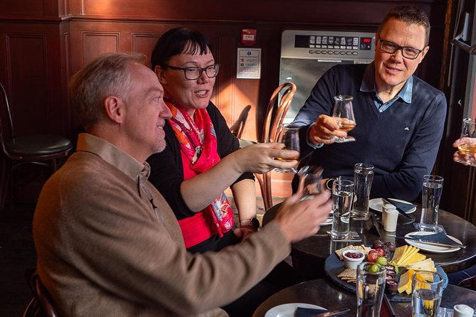 Deluxe Whiskey and Food Tasting in Dublin